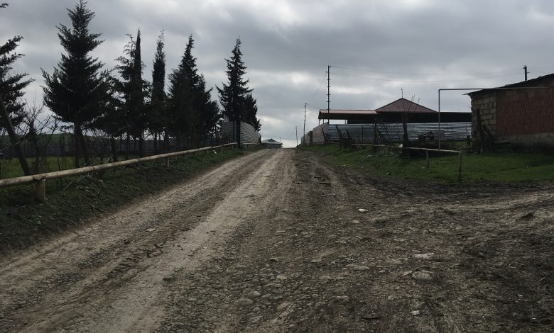 Lej sakinleri yolu onarmak için bir sonraki seçimleri bekliyor