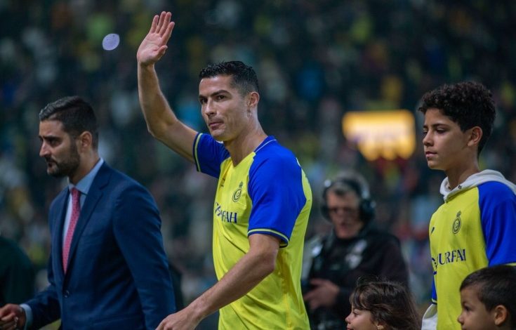 "Öyleyse gelecek sezon oynamaya devam edeceğim..." - Ronaldo