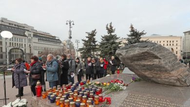 Rusya'da “İsimlerin İadesi” kampanyası sürüyor.  Lubyanka Meydanı kordon altına alındı