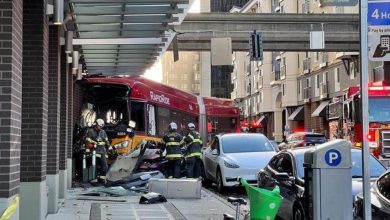 ABD'de "metrobüs" düştü, ölü ve yaralılar var