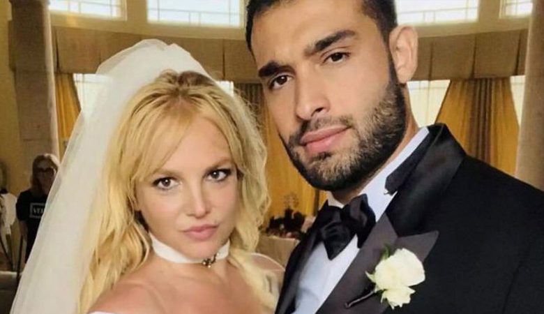 Britney Spears boşanma karşılığında kocasına 6 haneli meblağ ödeyecek