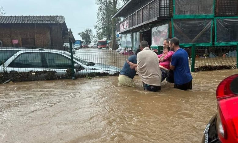 Bulgaristan'da kötü hava koşulları nedeniyle iki kişi hayatını kaybetti