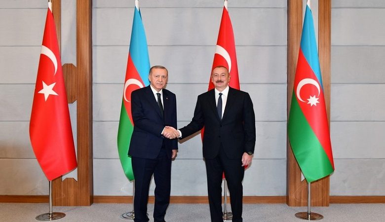 Erdoğan, İlham Aliyev'i Zafer Bayramı'nda tebrik etti