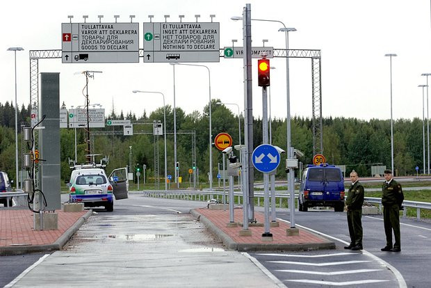 Finlandiya-Rusya sınırındaki en büyük kontrol noktası kapatıldı