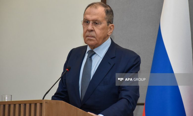 Lavrov: Batı, Rusya'ya karşı Ermenistan'la dost olmak istiyor