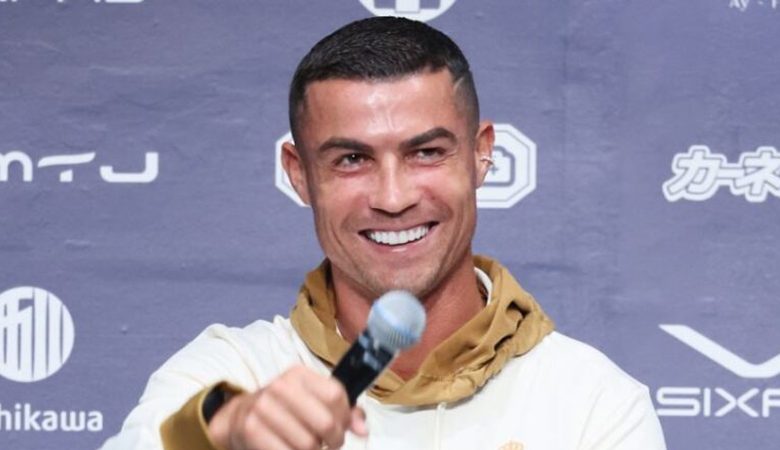 Ronaldo gazetecinin sorusunu görmezden geldi (VİDEO)