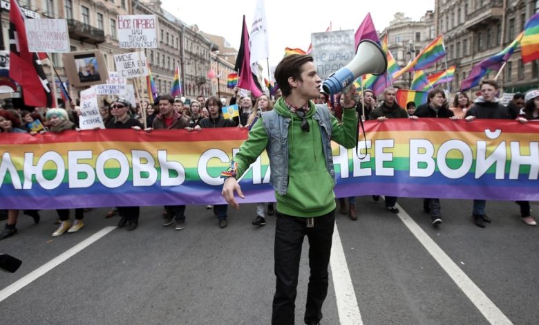 Rusya Yüksek Mahkemesi “uluslararası LGBT hareketini” yasakladı