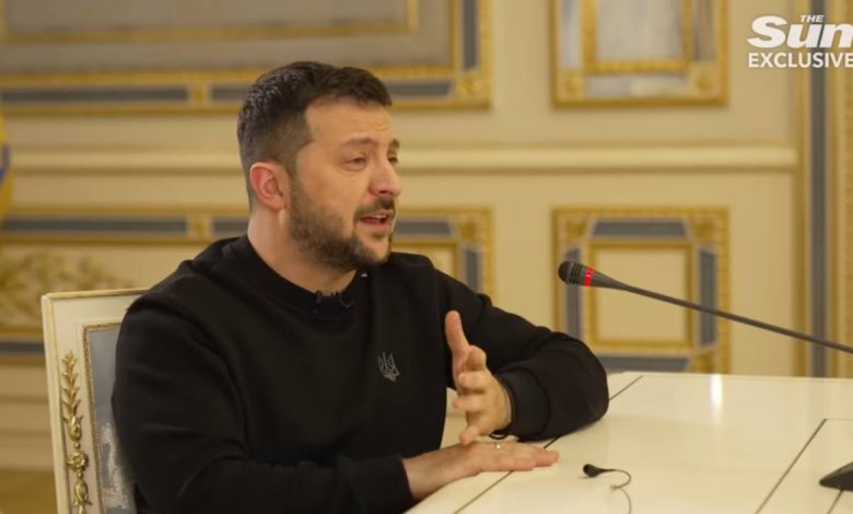 Zelensky, Zalujnyi'ye siyasetle uğraşmama çağrısında bulundu