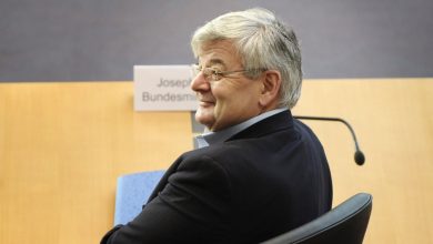 Eski Almanya Dışişleri Bakanı Joschka Fischer: Avrupa'nın nükleer silahlara ihtiyacı var