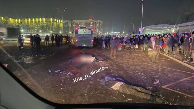 Almatı'da bir otobüs kalabalığa çarptı, ölenler oldu - FOTOĞRAF