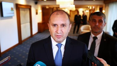 Bulgaristan Cumhurbaşkanı Ukrayna'ya zırhlı personel taşıyıcı gönderilmesini veto etti