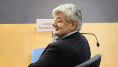 Eski Almanya Dışişleri Bakanı Joschka Fischer: Avrupa'nın nükleer silahlara ihtiyacı var