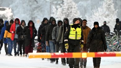 Göçmenler Finlandiya'ya gitmeye çalışırken Rus ordusuna alınıyor