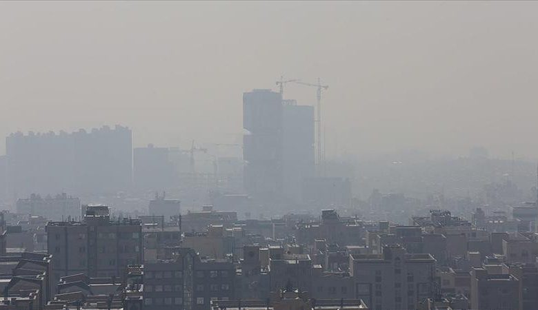 İran'da hava kirliliği bir yılda 27.000'den fazla insanı öldürdü