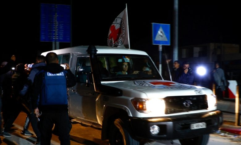 İsrail ordusu Perşembe günü daha fazla rehinenin serbest bırakıldığını bildirdi.