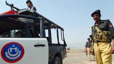 Pakistan'da polis karakoluna saldırı oldu, 4 kişi öldü