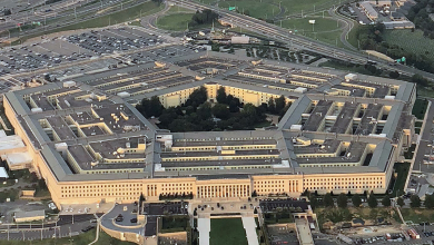 Pentagon: Kızıldeniz'de bir ABD savaş gemisi ve çok sayıda ticari gemiye saldırı düzenlendi