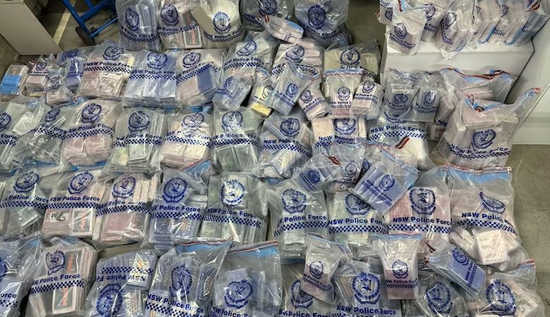 Polis dairede değeri 1 milyar dolar olan 722 kilogram kokain ele geçirdi (FOTOĞRAF)