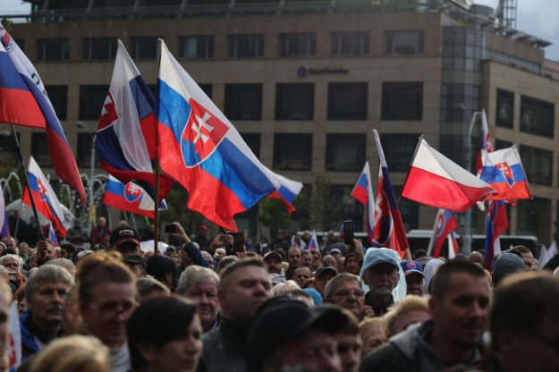 Slovakya'da hükümet karşıtı mitingler düzenlendi