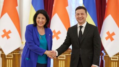 Zelensky Gürcistan'ı AB'ye aday statüsünden dolayı tebrik etti