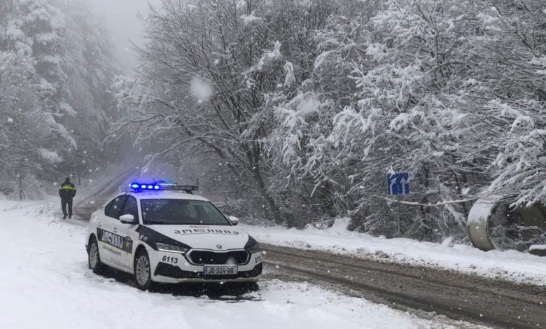 Kötü hava koşulları nedeniyle Gürcistan yollarında kısıtlamalar var.