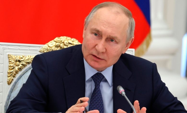 Bloomberg: Putin ABD'ye müzakerelere hazır olduğuna dair sinyaller gönderdi