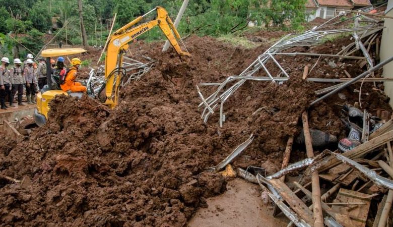 Çin'de heyelan yaşandı, 11 kişi öldü