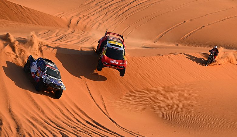 "Dakar cehennemi" - çöl bir sporcunun mezarlığına dönüştü