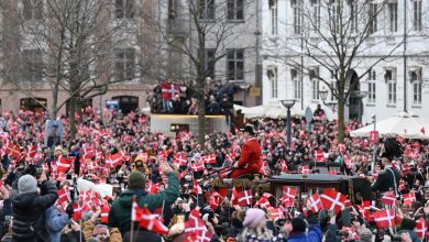 Danimarka'da tahtın yeni hükümdara devredilmesi için tören düzenlendi.