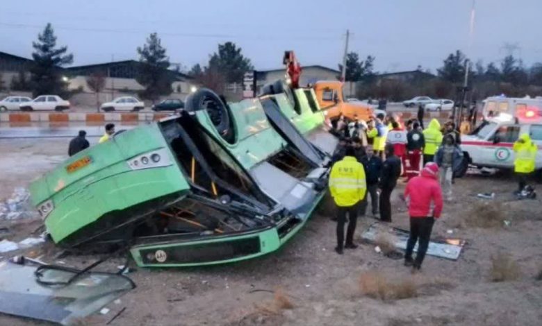 İran'da trafik kazası oldu, ölü ve yaralılar oldu