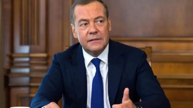 Medvedev, Fransa Dışişleri Bakanlığı'nın Belgorod'a ilişkin açıklamasına yanıt verdi