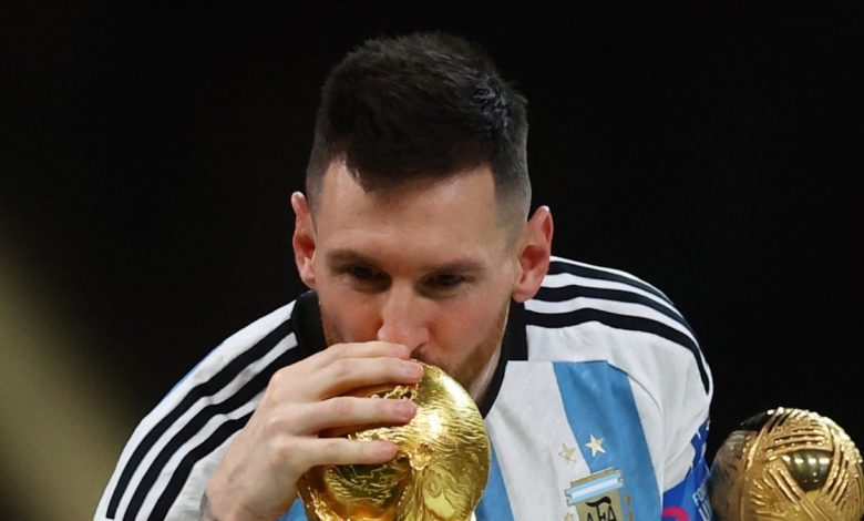 Messi bir kez daha FIFA Dünyada Yılın Futbolcusu seçildi