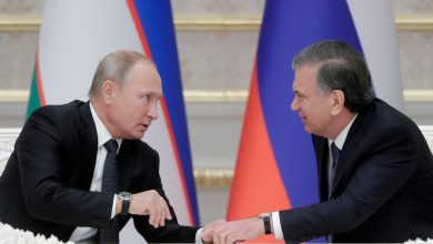 “Putinizmi destekliyor.”  Özbekistan'da Mirziyaev'i internette eleştiren sosyal medya kullanıcısına 5 yıl hapis cezası verildi