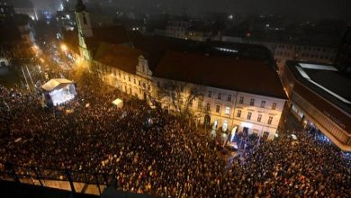 Slovakya'da hükümete karşı kitlesel protestolar düzenlendi