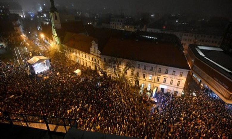 Slovakya'da hükümete karşı kitlesel protestolar düzenlendi