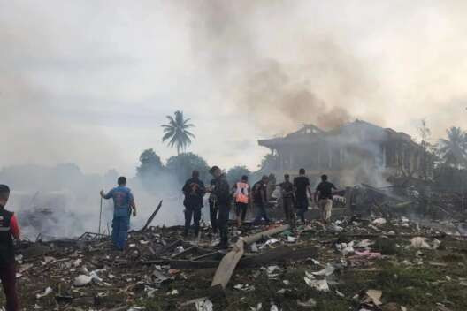 Tayland'da bir fabrikada meydana gelen patlamada en az 18 kişi hayatını kaybetti