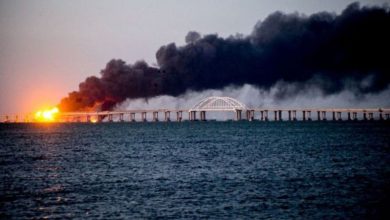 Ukrayna, Rusya'dan Kırım'a doğrudan demiryolu sorununu çözdü: köprü yıkıldı