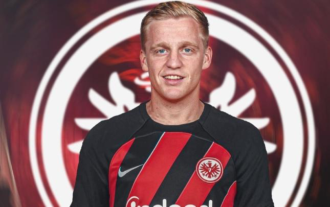 Van de Beek Eintracht'ta - Resmi