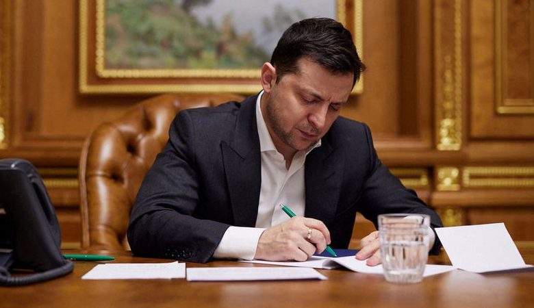 Zelensky, tarihsel olarak Ukraynalıların yaşadığı Rus topraklarına ilişkin bir kararname imzaladı