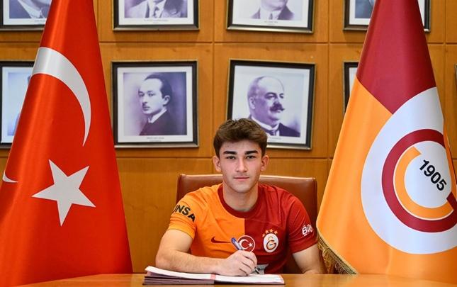 "Galatasaray"da yeni sözleşme.