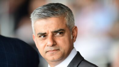 Londra belediye başkanı Rus oligarkların gayrimenkullerine el konulmasını önerdi