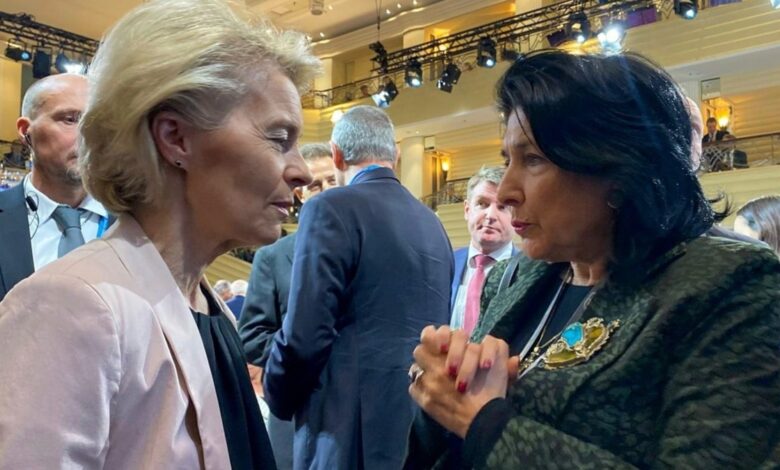 Salome Zurabishvili, Ursula von der Leyen ile görüştü