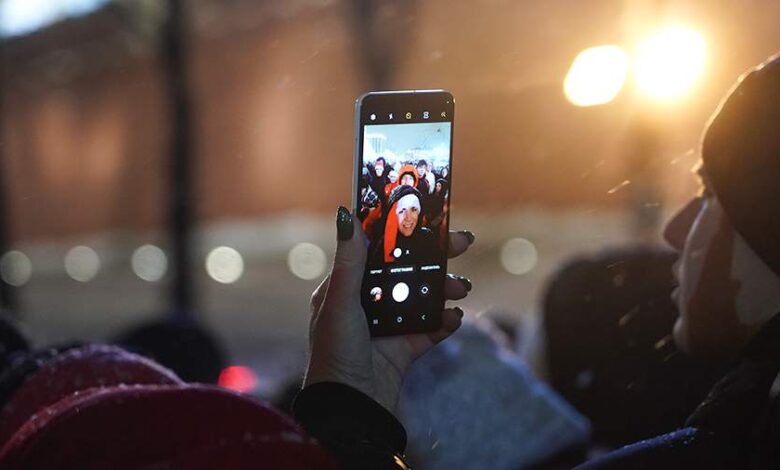 Uzman telefonda profesyonel fotoğrafçılık konusunda tavsiyelerde bulundu