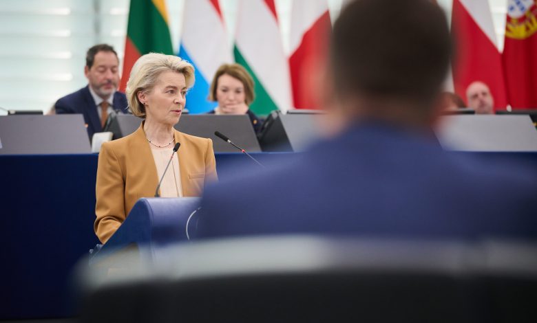 Von der Leyen: Ukrayna'nın savunma sanayisini Avrupa'ya entegre edecek adımları atmalıyız