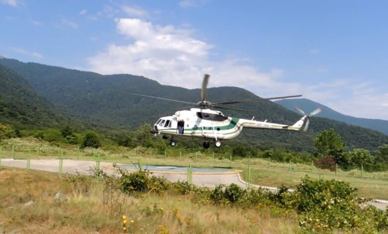 Bakuriani'de çığ.  Kurtarma ekipleri bir kişiyi arıyor