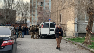 Erivan'da polis karakoluna saldıran üç kişi tutuklandı