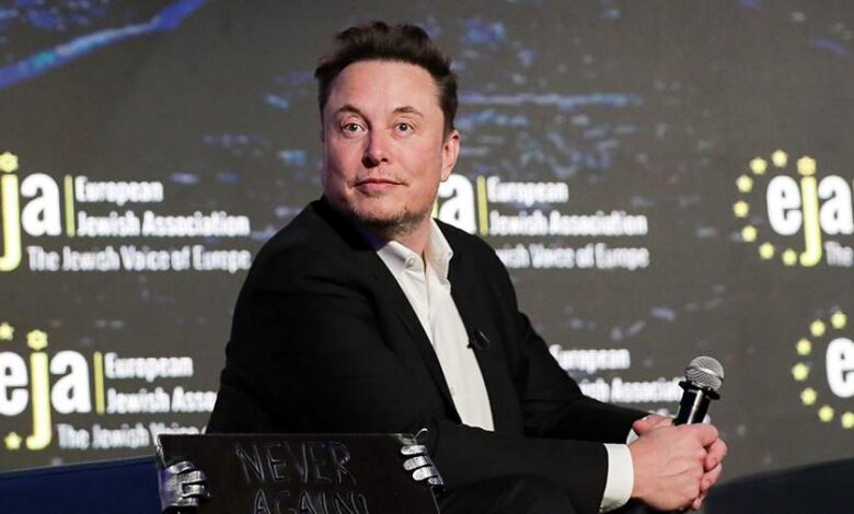 Musk, diğer sosyal ağlardaki başarısızlıkların ortasında X sunucularının çalışmasıyla övündü