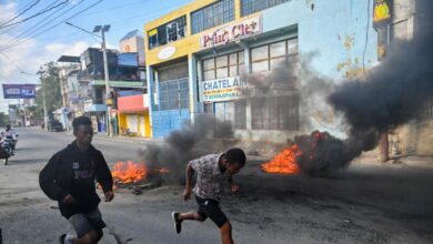 Port-au-Prince'teki hapishaneden binlerce mahkum kaçtı