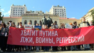 Tiflis'te "Putin'e karşı öğlen" mitingi düzenlendi