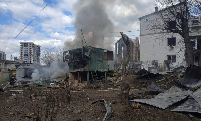 Donetsk bölgesinde bombardıman sırasında iki kişi öldü, Kharkov'da beş kişi yaralandı